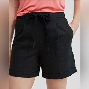 RW & CO Linen Belted Shorts